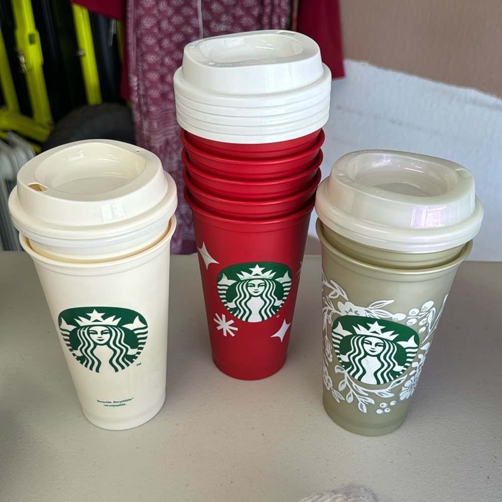 Bundle of 9 Starbucks Hot Cups